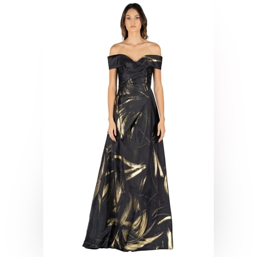 Brand new beautiful Rene Ruiz dress size 6